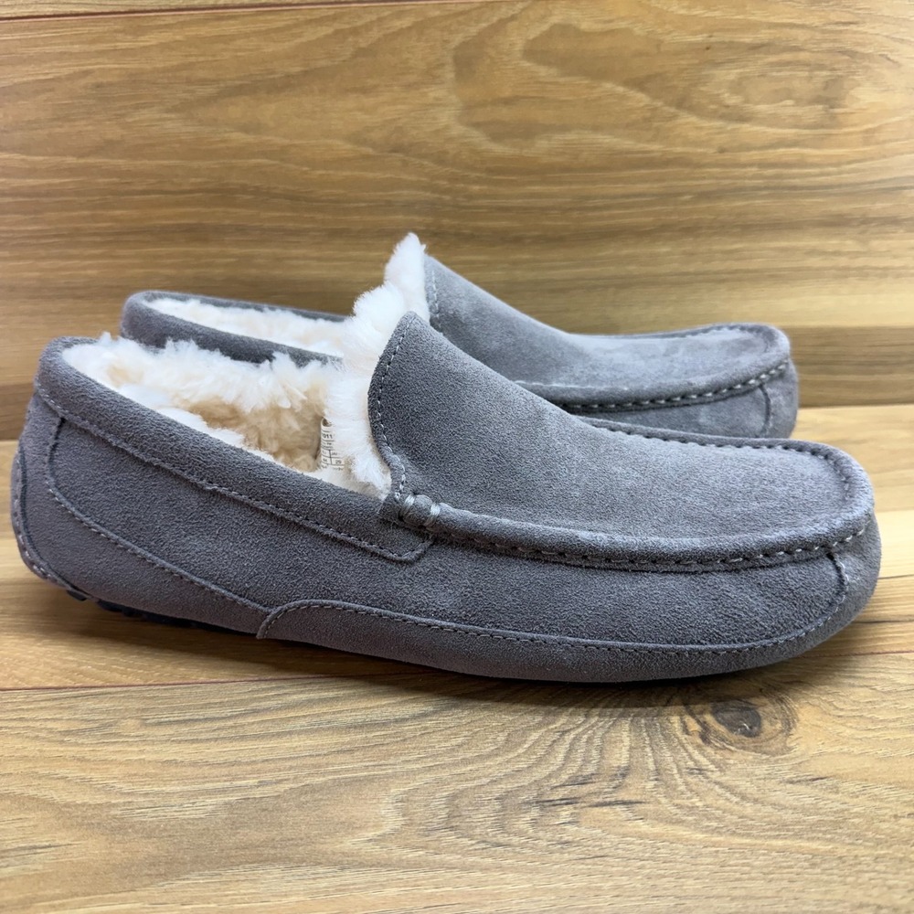 UGG Ascot Mens Slippers 11 Gray Suede Moc Toe Shearling Sherpa Fur Lined Cozy